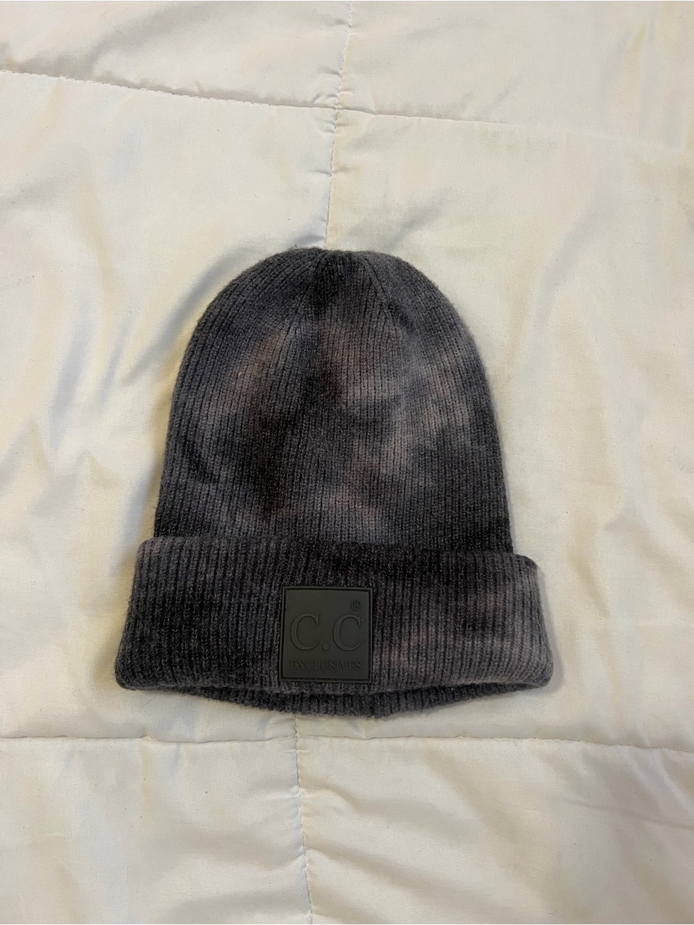 C.C Tie-Dye Gray Knit Cuff Beanie